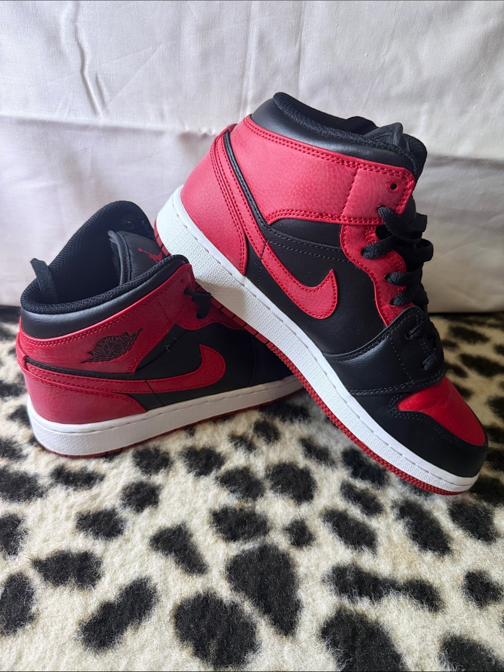 Nike Kids Black and Red Mid-Top Sneakers